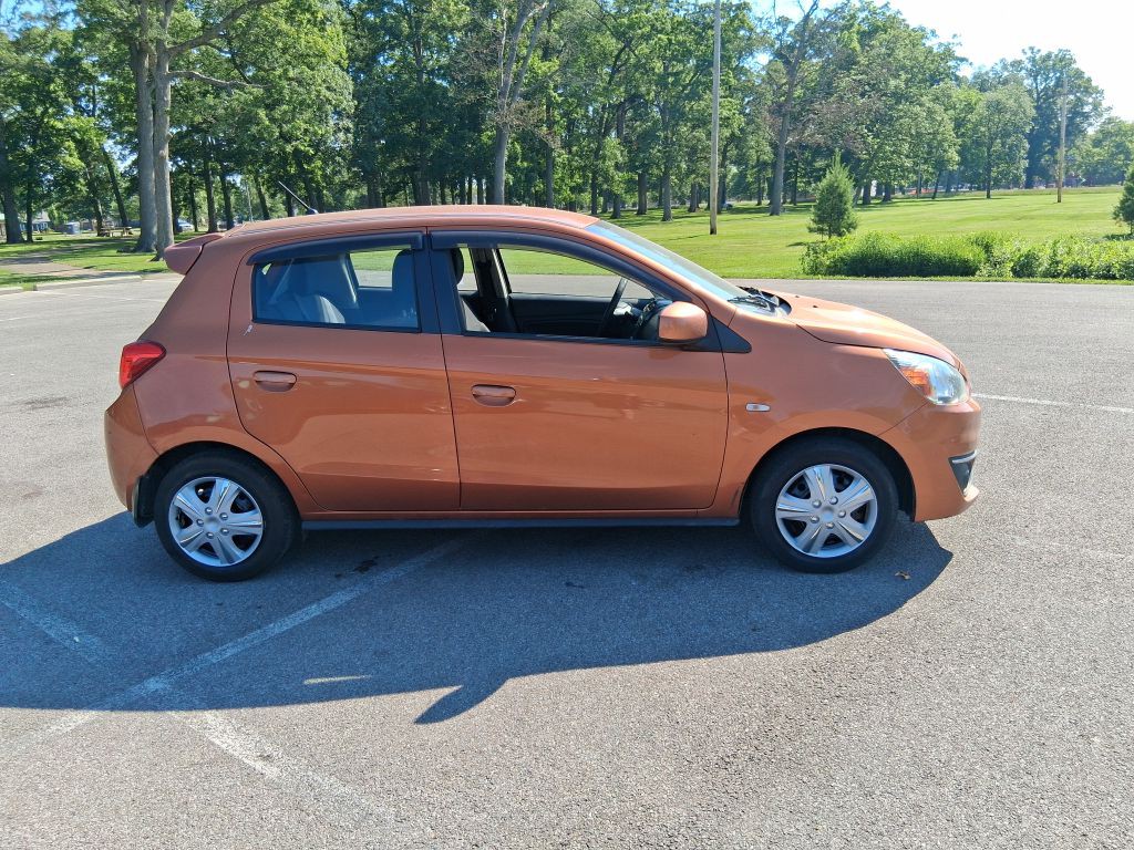 2017 Mitsubishi Mirage Image 4