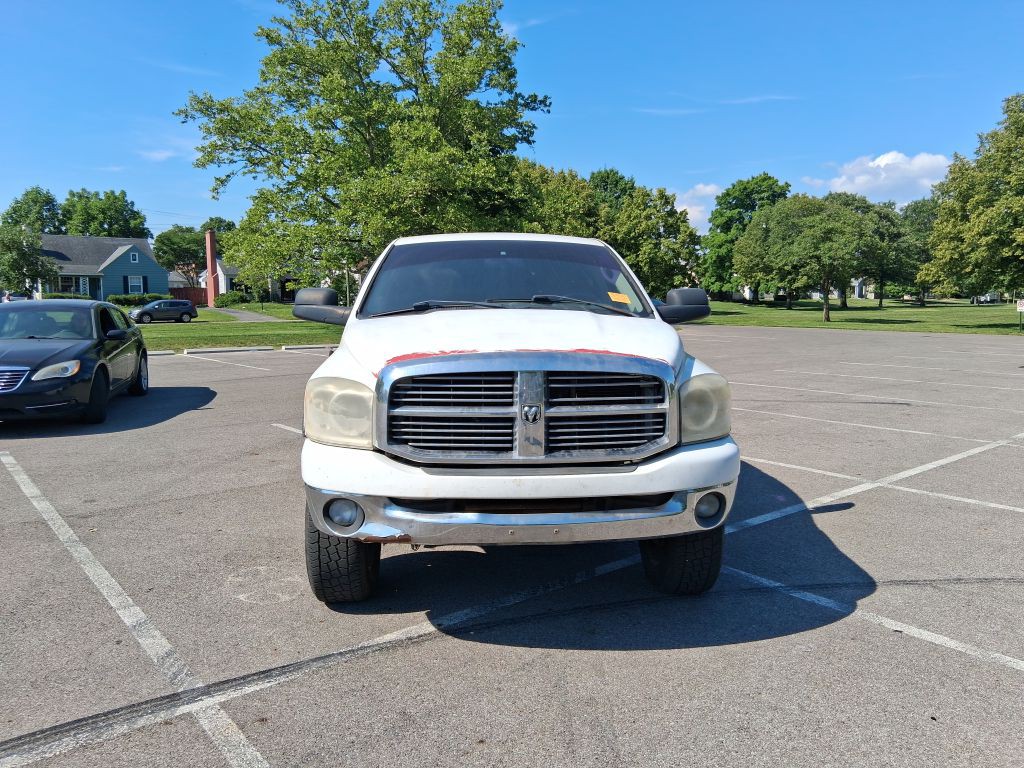 2007 Dodge Ram 1500 Image 2