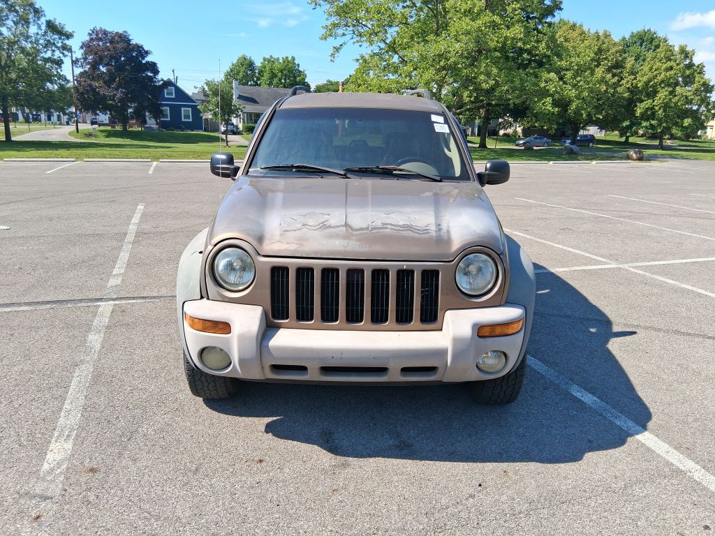 2002 Jeep Liberty Image 2