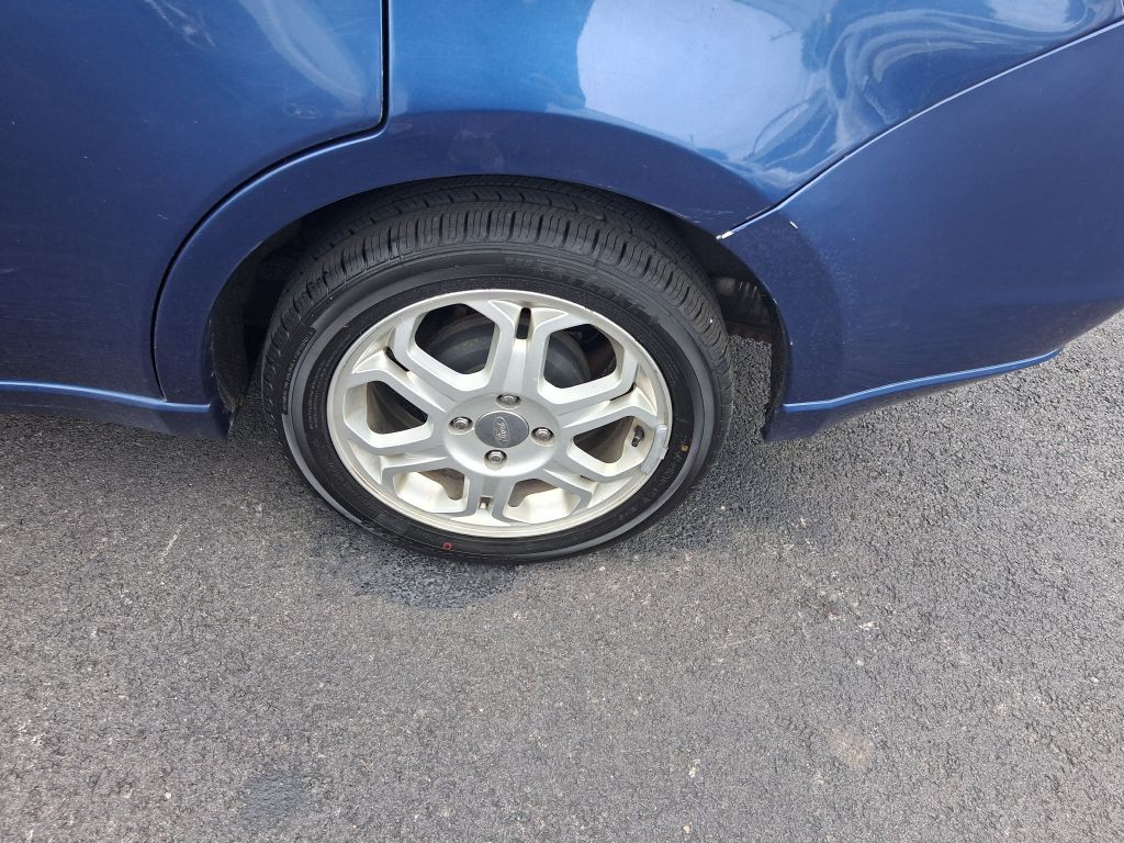 2008 Ford Focus Image 9