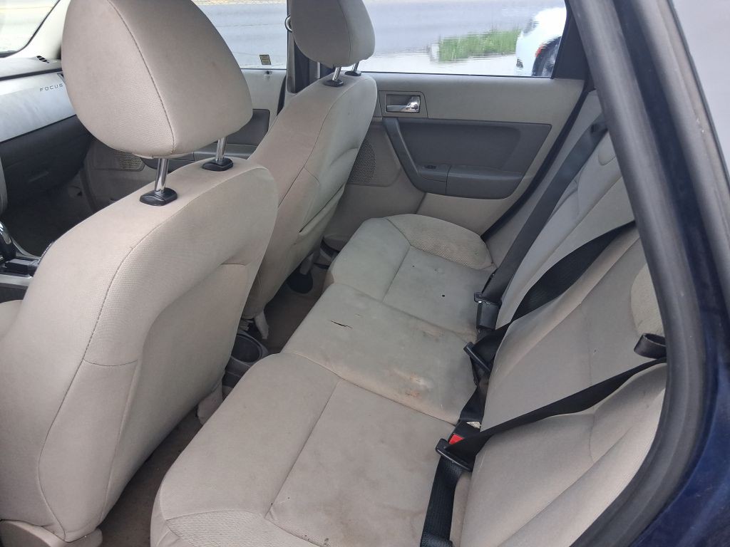 2008 Ford Focus Image 11