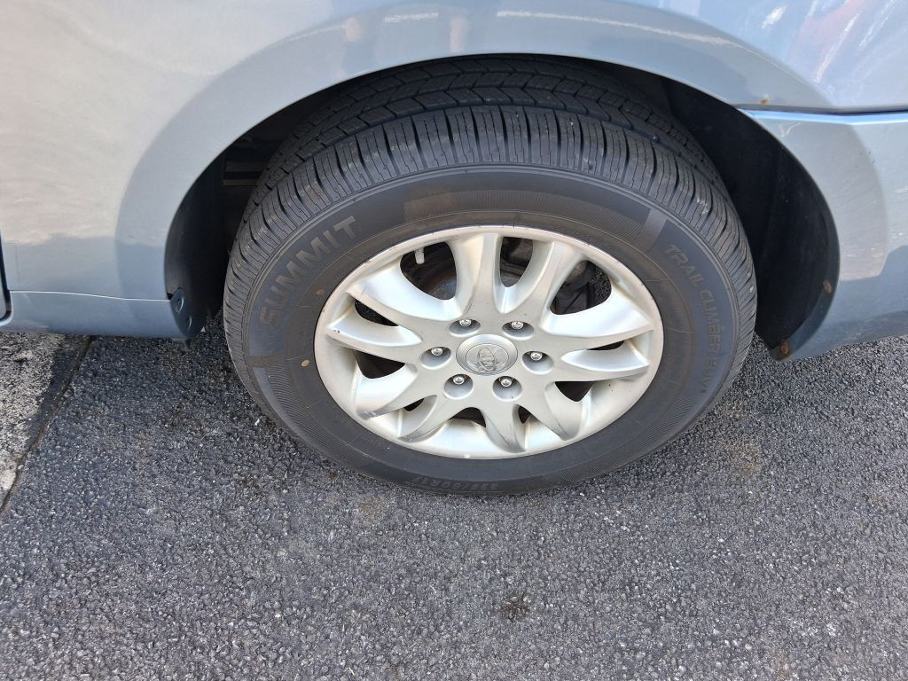 2007 Kia Sedona Image 9