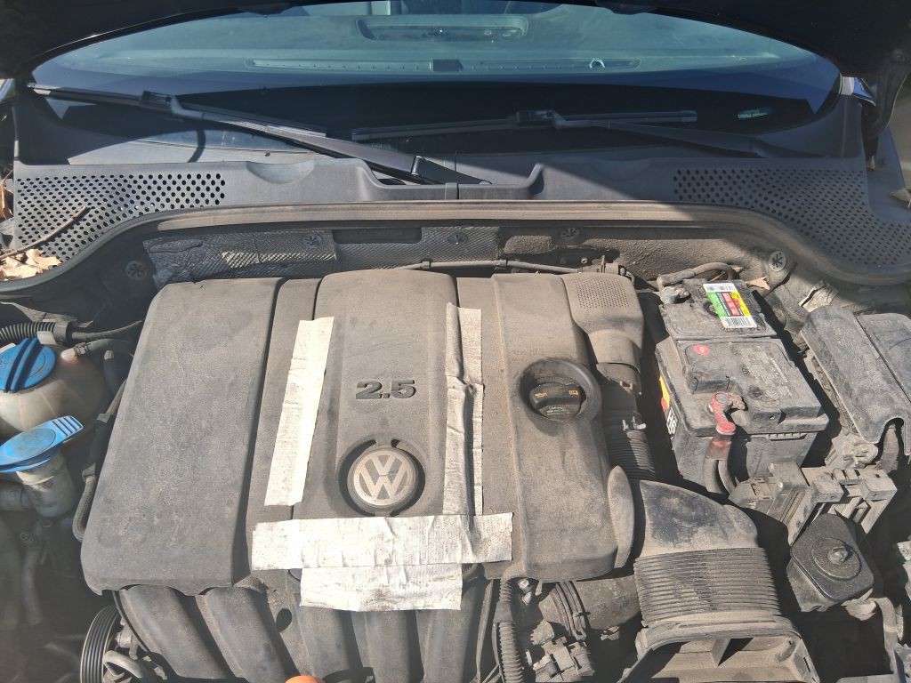 2013 Volkswagen Beetle Image 13