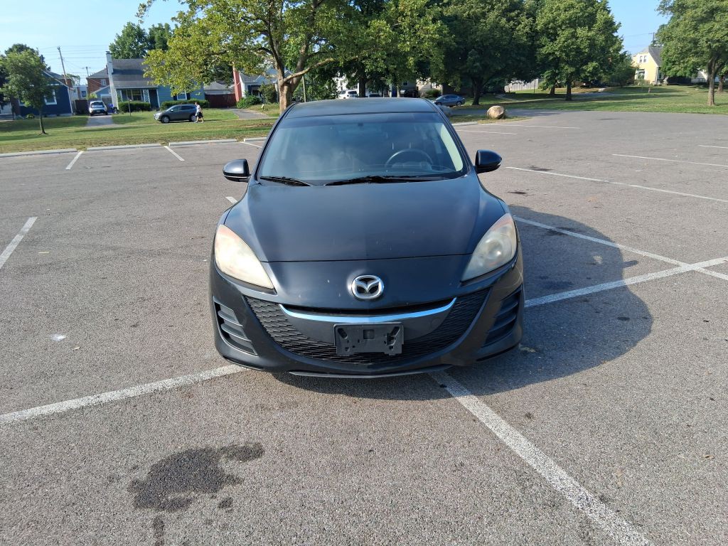 2010 Mazda Mazda3 Image 2