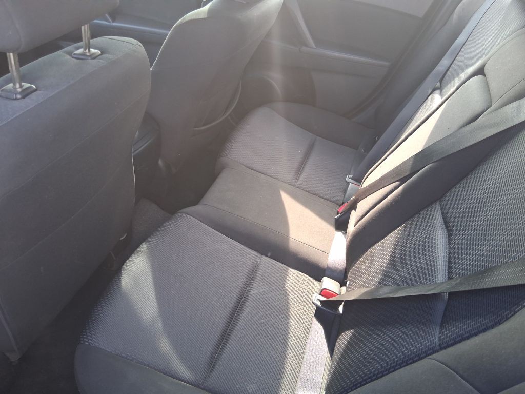 2010 Mazda Mazda3 Image 11