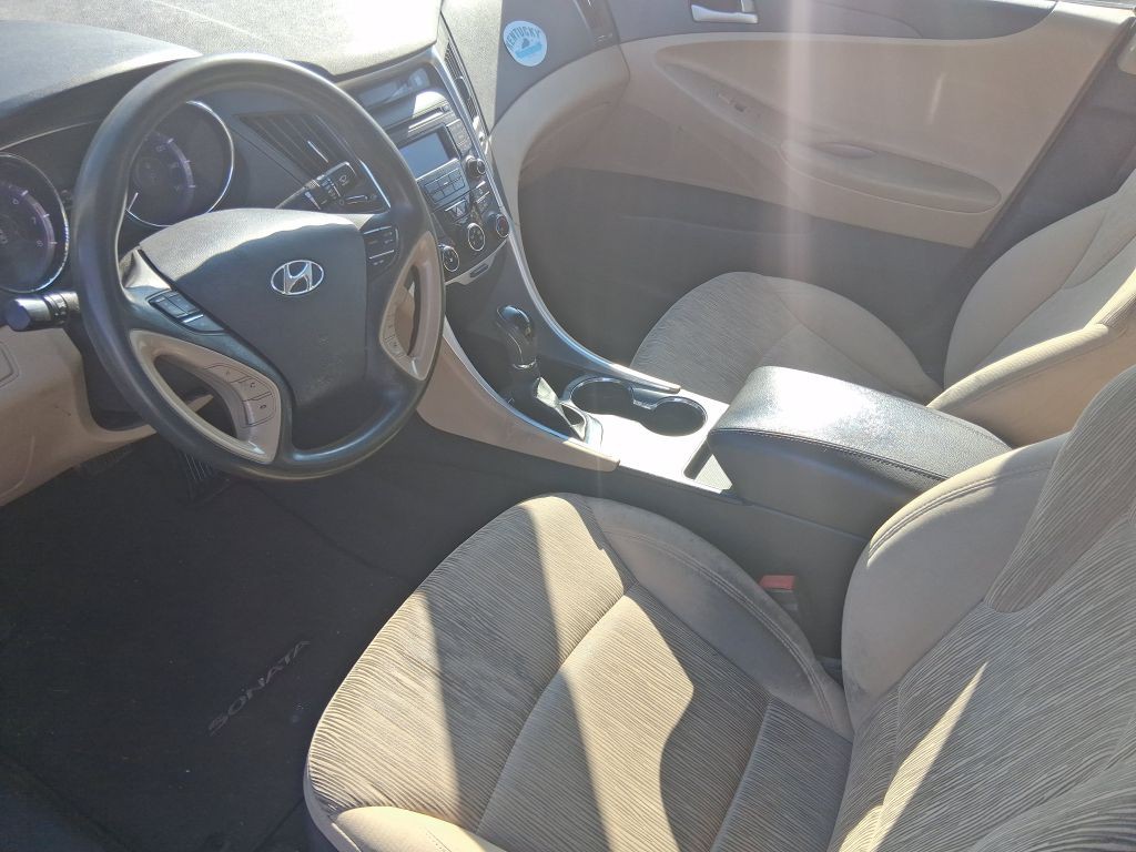 2014 Hyundai Sonata Image 12
