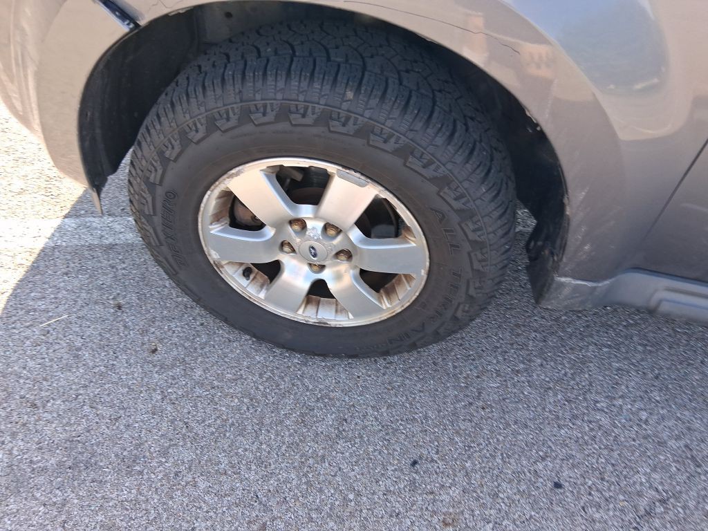 2011 Ford Escape Image 10