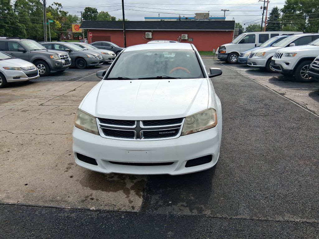 2011 Dodge Avenger Image 2