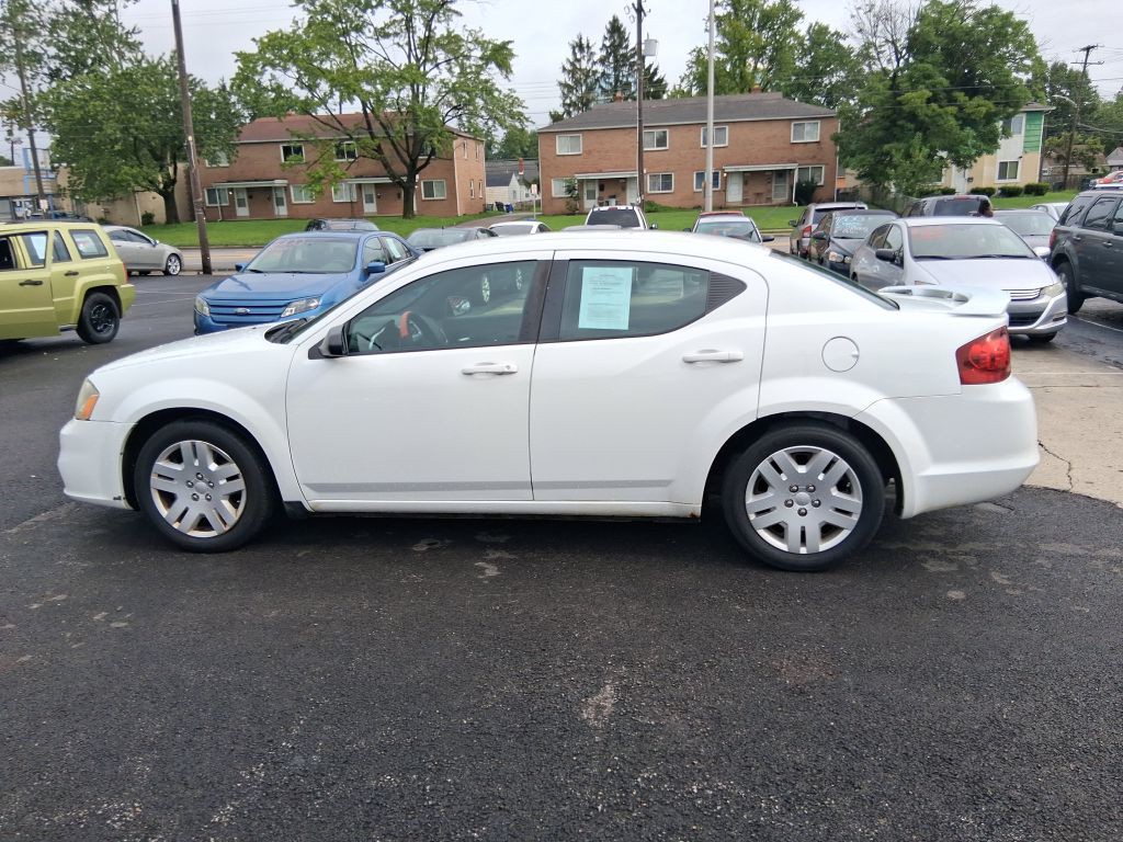 2011 Dodge Avenger Image 8