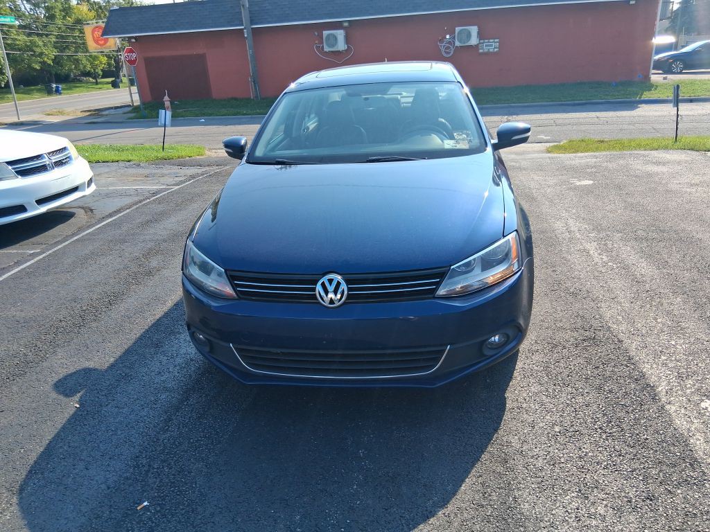 2011 Volkswagen Jetta Image 2