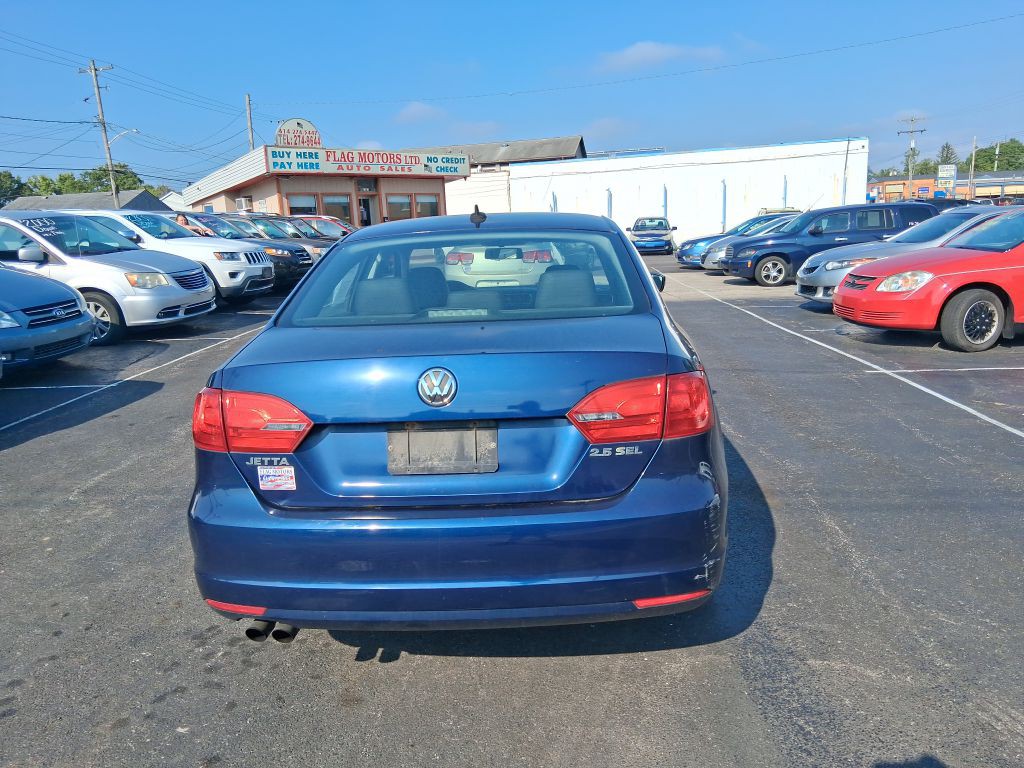 2011 Volkswagen Jetta Image 6
