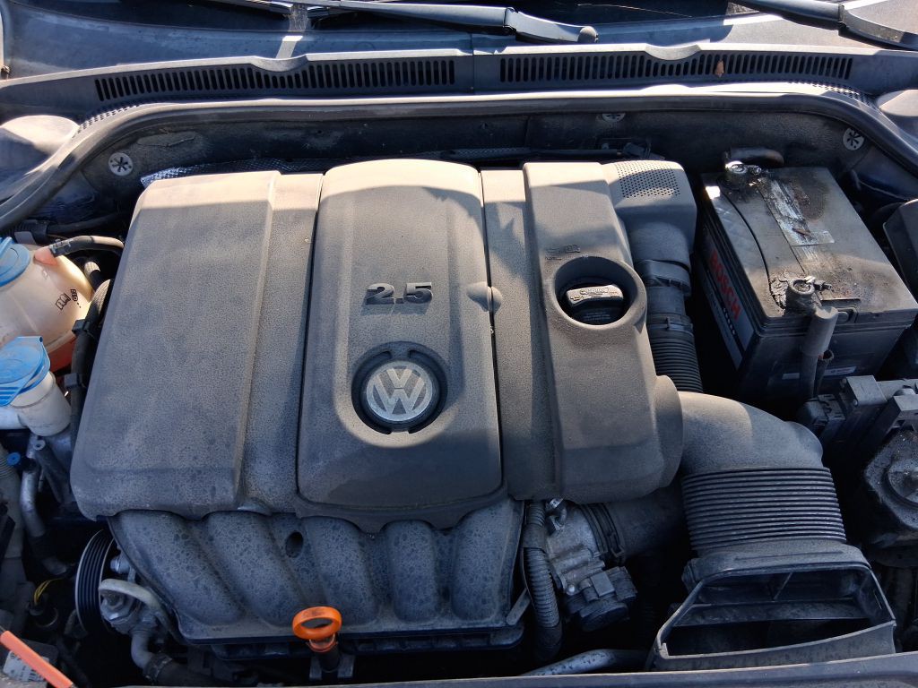 2011 Volkswagen Jetta Image 14