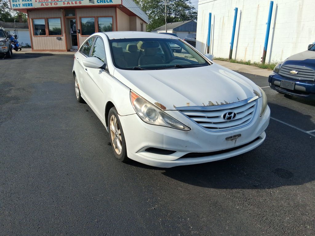 2011 Hyundai Sonata Image 3