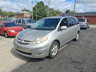 Image for 2006 Toyota Sienna XLE ID: 7686859