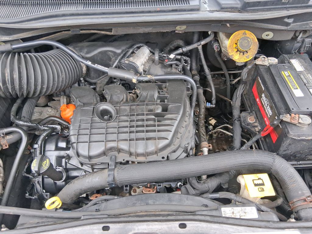 2014 Chrysler Town & Country Image 14