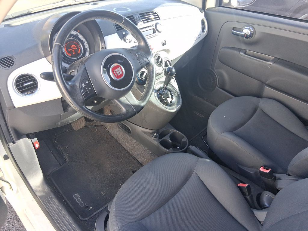 2013 FIAT 500 Image 12