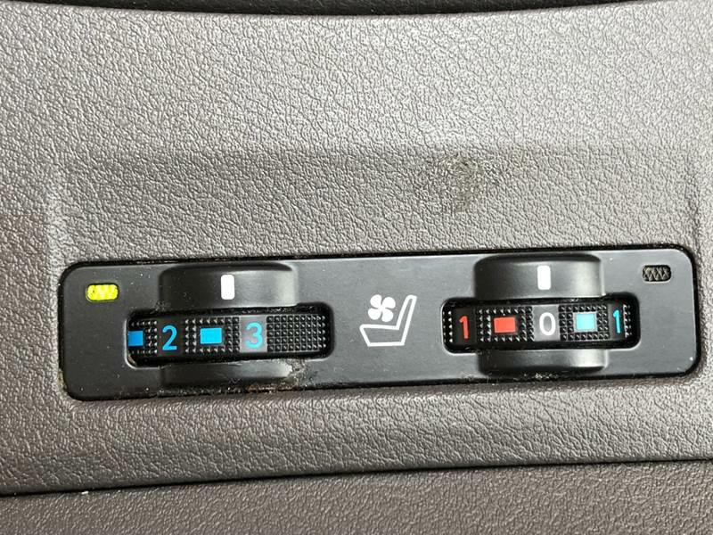 2009 Lexus ES 350 Image 16