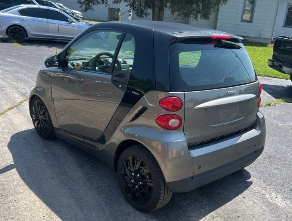 2009 smart fortwo Image 3