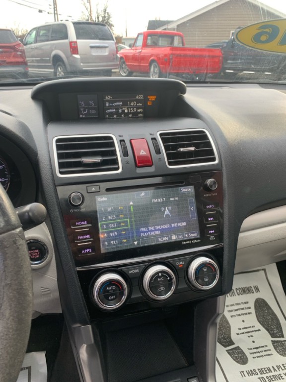 2016 Subaru Forester Image 11