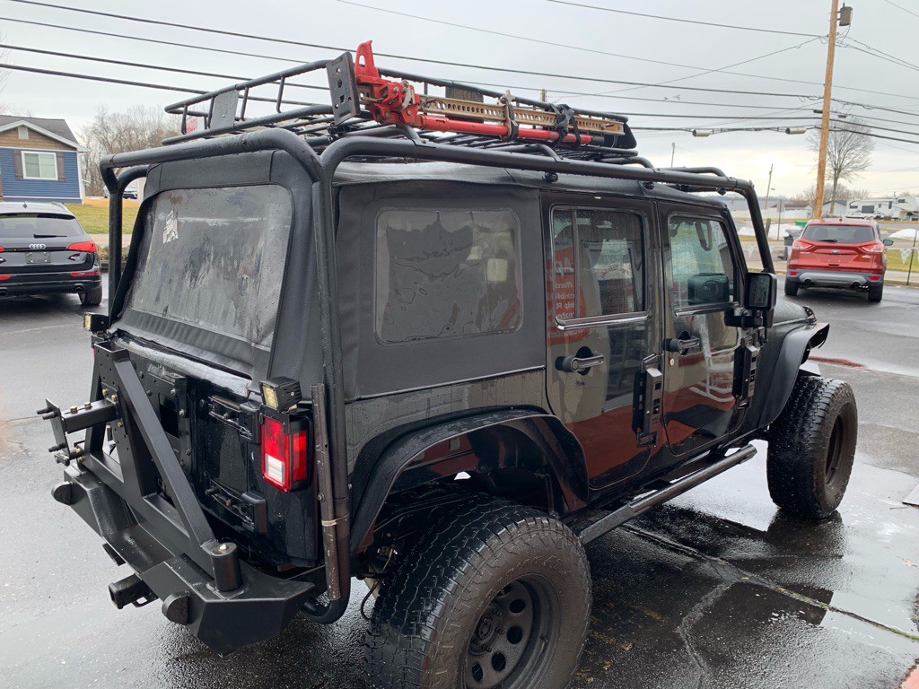 2017 Jeep Wrangler Unlimited Image 2