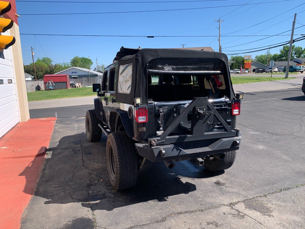 2017 Jeep Wrangler Unlimited Image 2