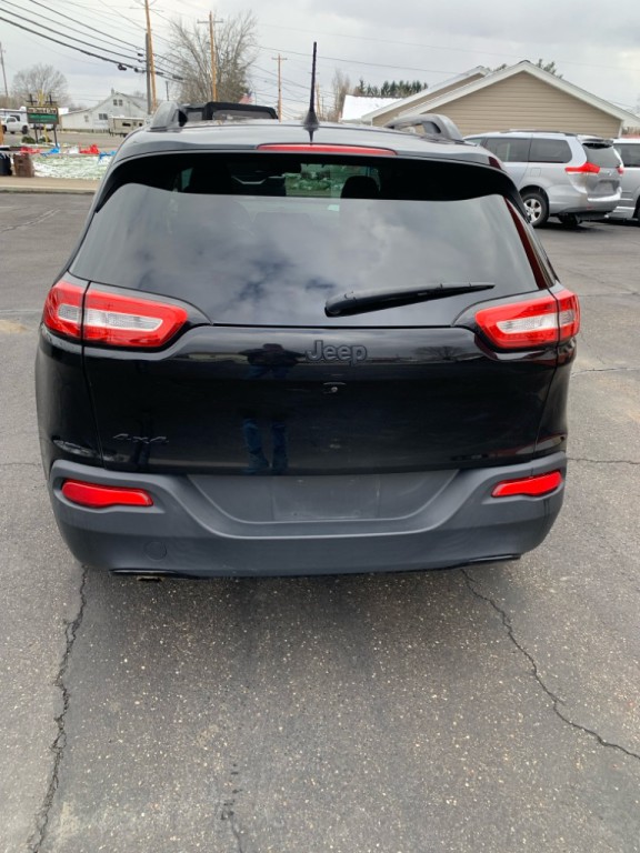 2017 Jeep Cherokee Image 5