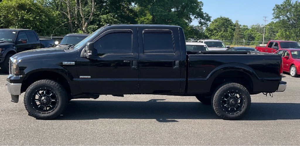2005 Ford F-350 Image 2