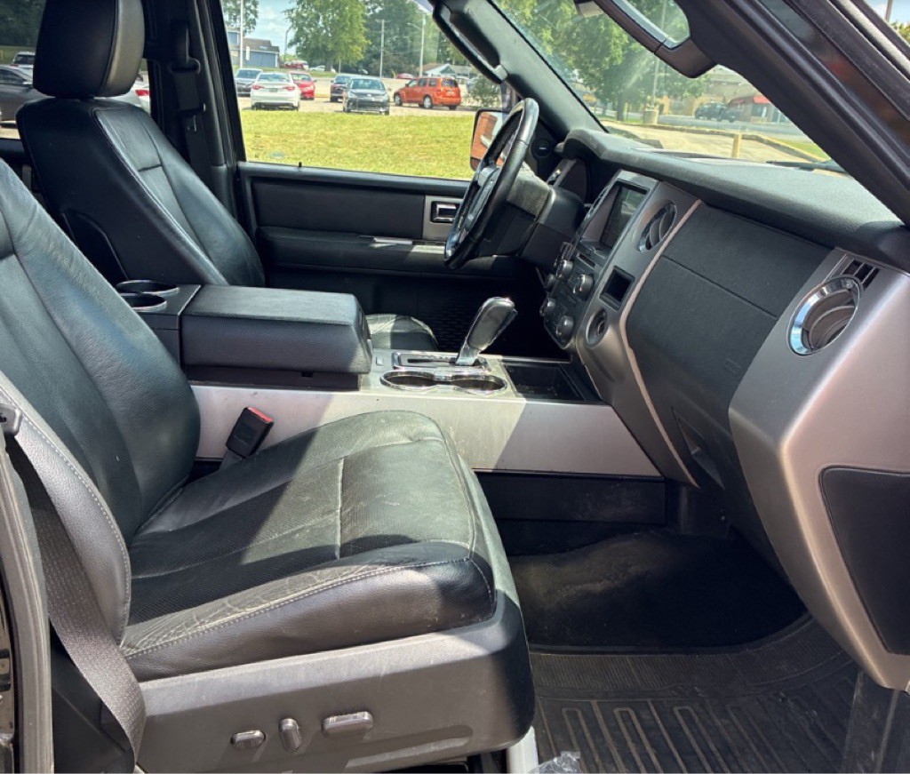 2017 Ford Expedition Image 5