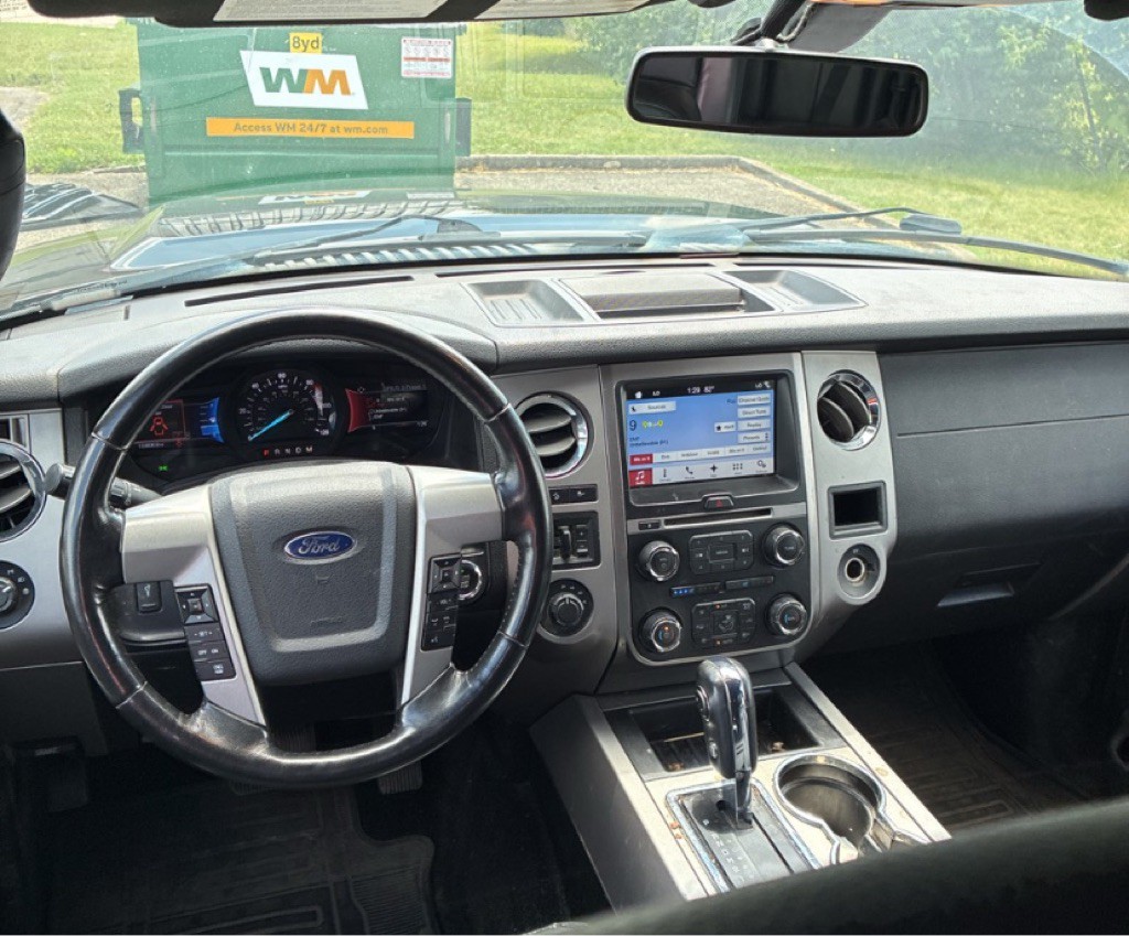 2017 Ford Expedition Image 6