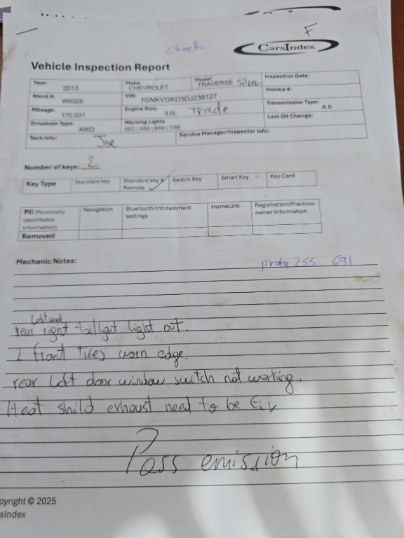 2013 Chevrolet Traverse Image 1