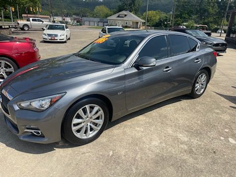 2016 INFINITI Q50 Image 2