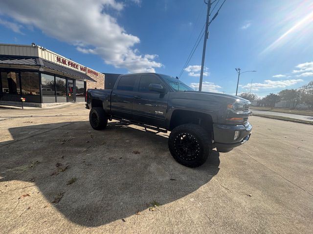 2018 Chevrolet Silverado 1500 Image 3