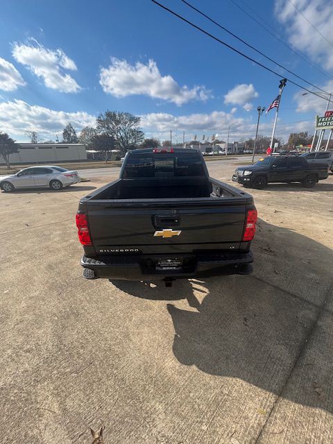 2018 Chevrolet Silverado 1500 Image 4