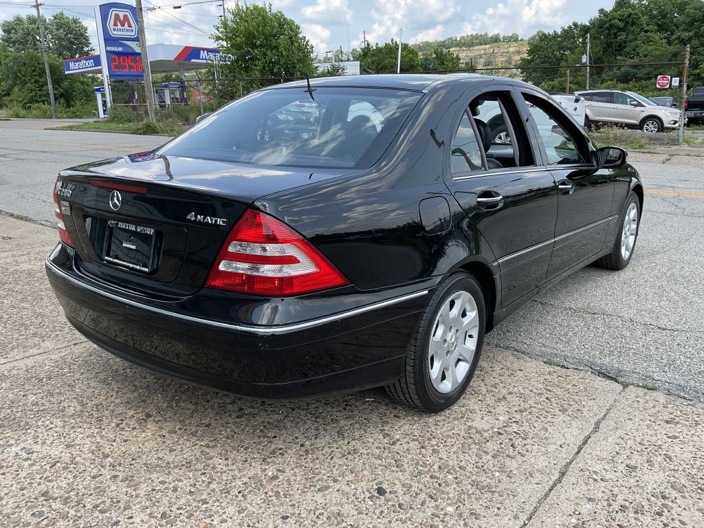 2006 Mercedes-Benz C-Class Image 3