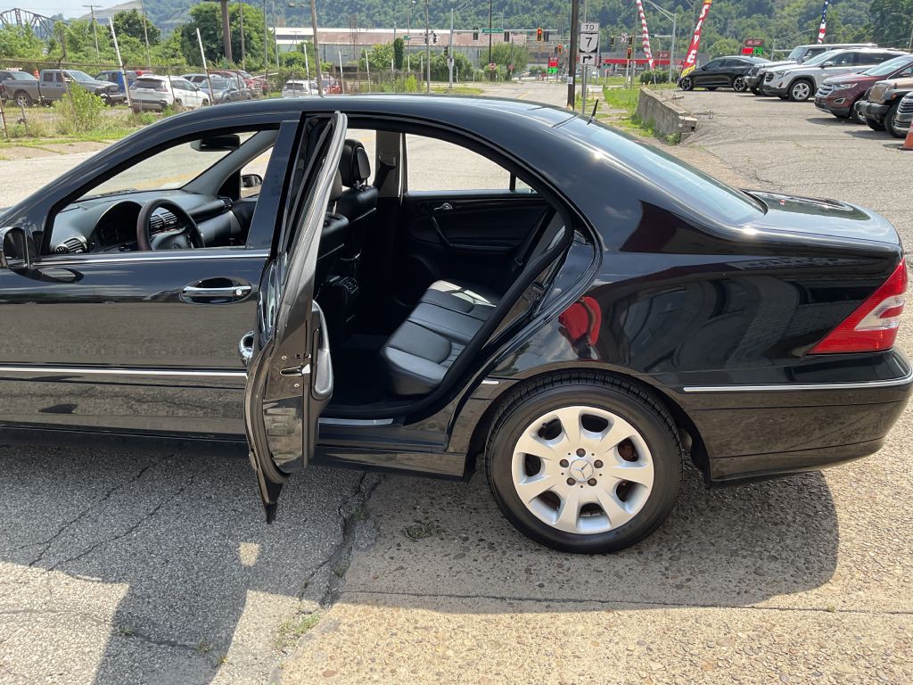 2006 Mercedes-Benz C-Class Image 18