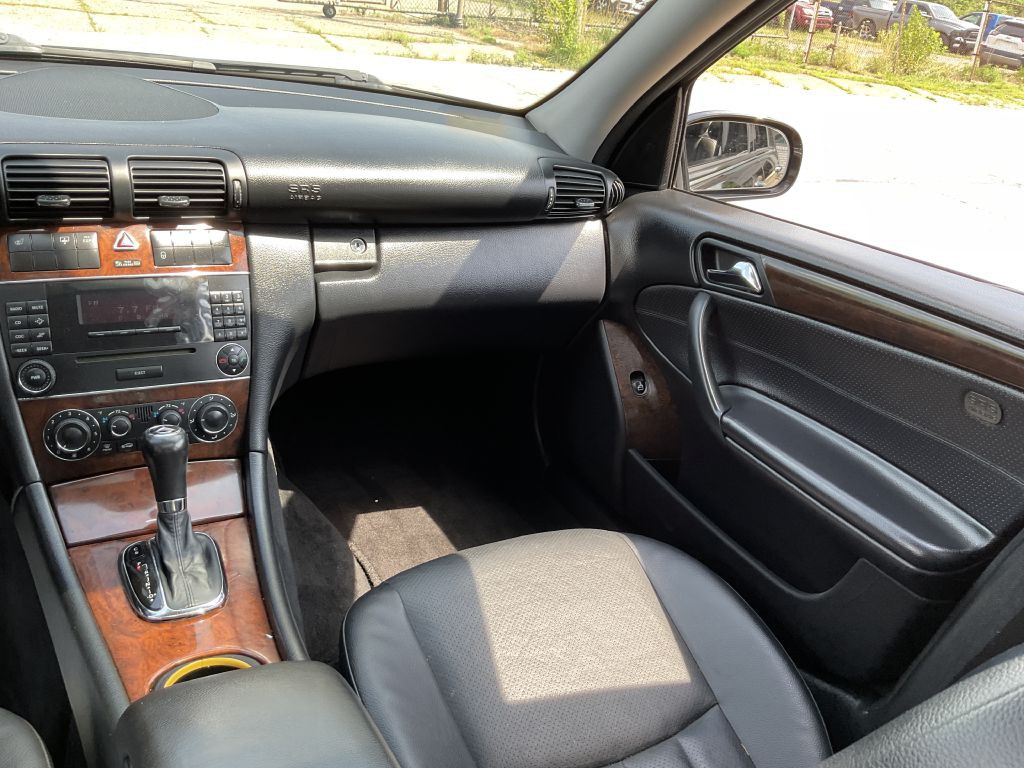 2006 Mercedes-Benz C-Class Image 29