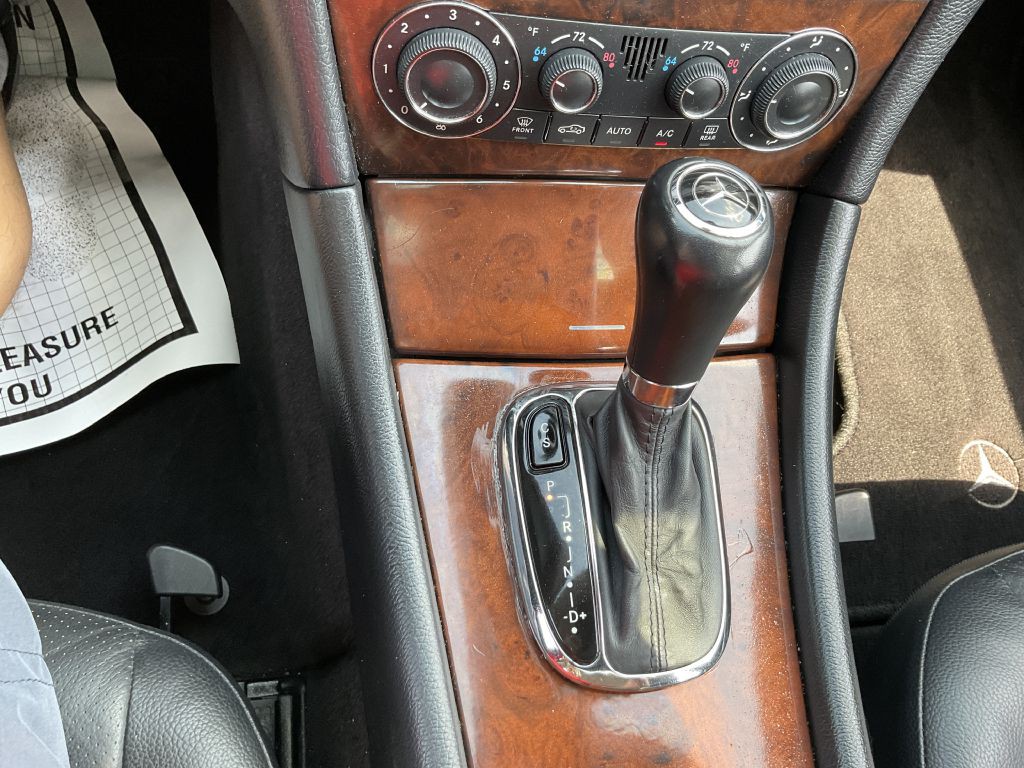 2006 Mercedes-Benz C-Class Image 32
