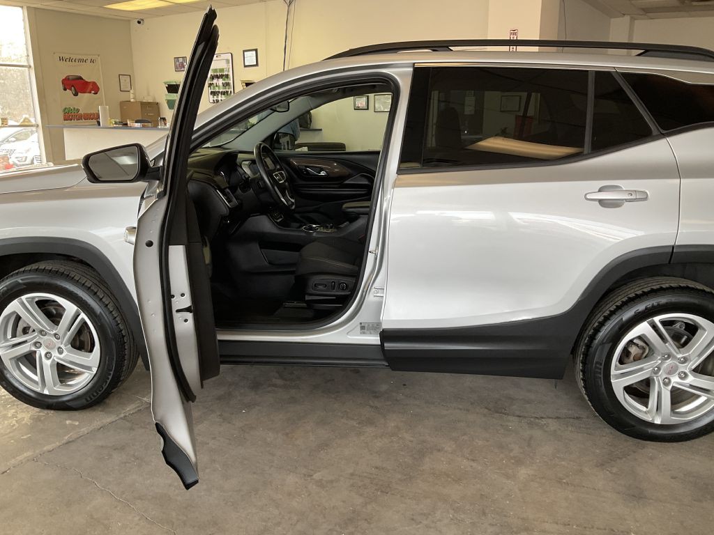 2018 GMC Terrain Image 9