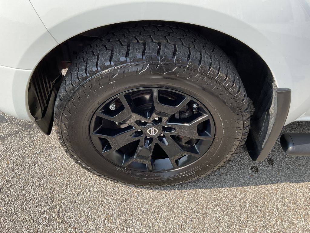 2018 Nissan Frontier Image 9