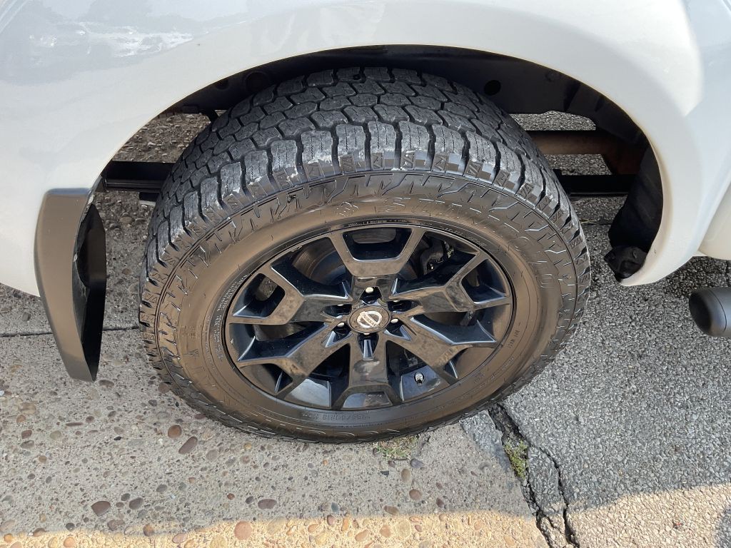 2018 Nissan Frontier Image 12