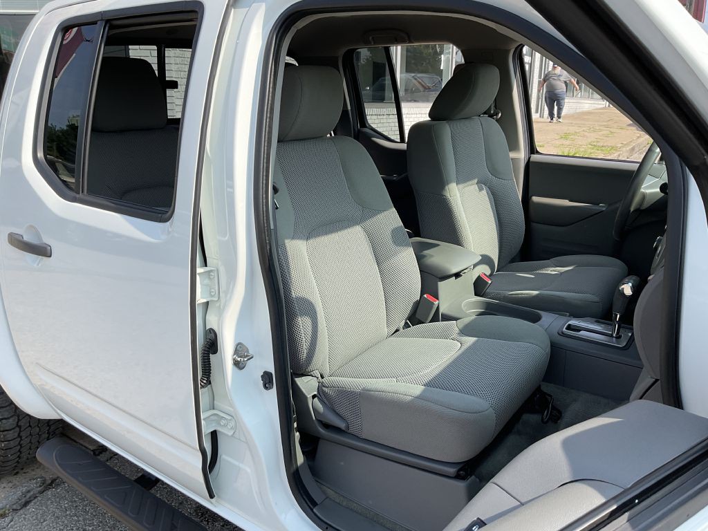 2018 Nissan Frontier Image 17