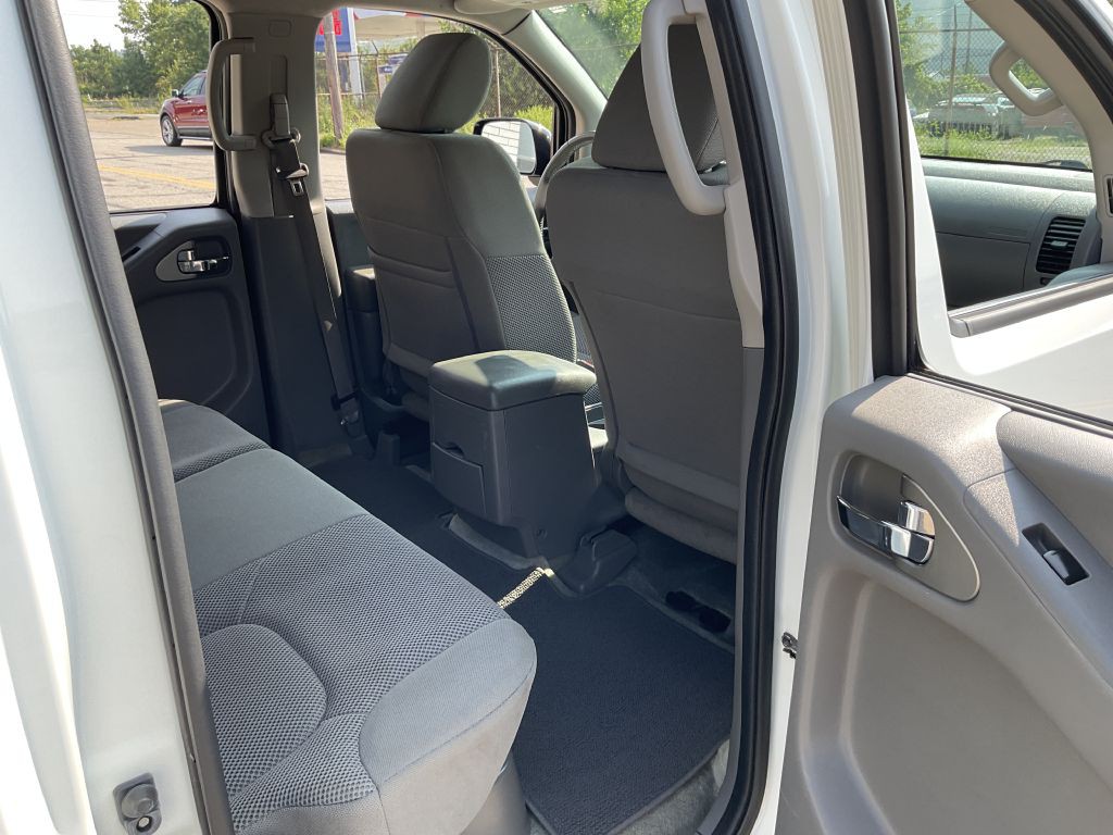 2018 Nissan Frontier Image 23