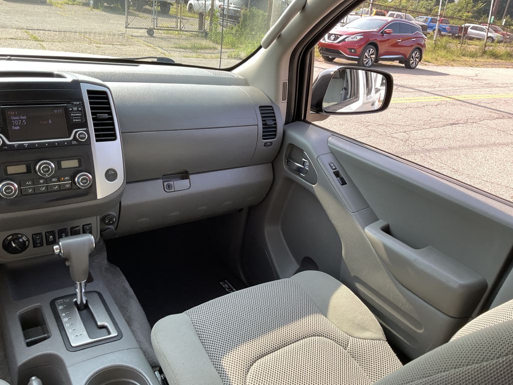 2018 Nissan Frontier Image 27