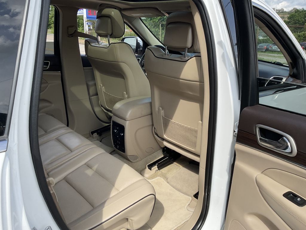 2015 Jeep Grand Cherokee Image 24