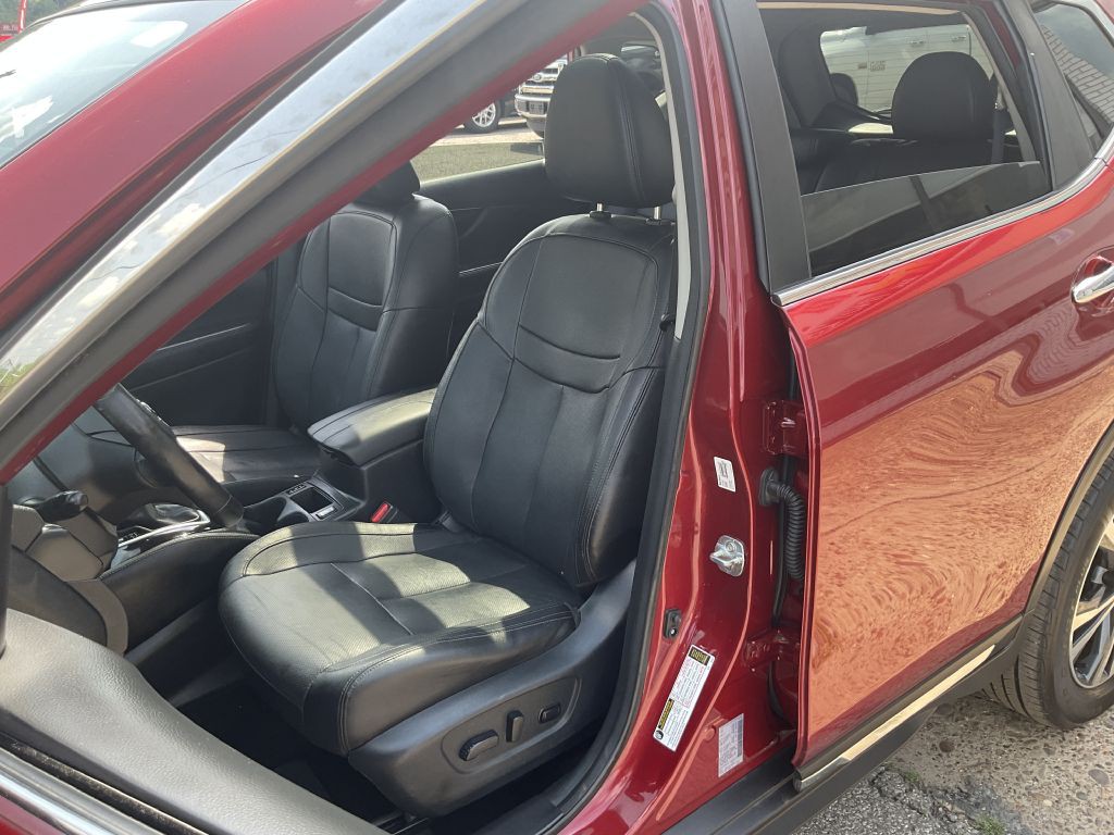 2018 Nissan Rogue Image 14