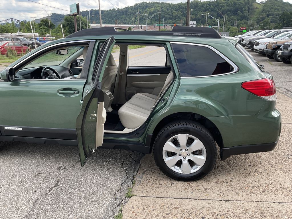 2010 Subaru Outback Image 20