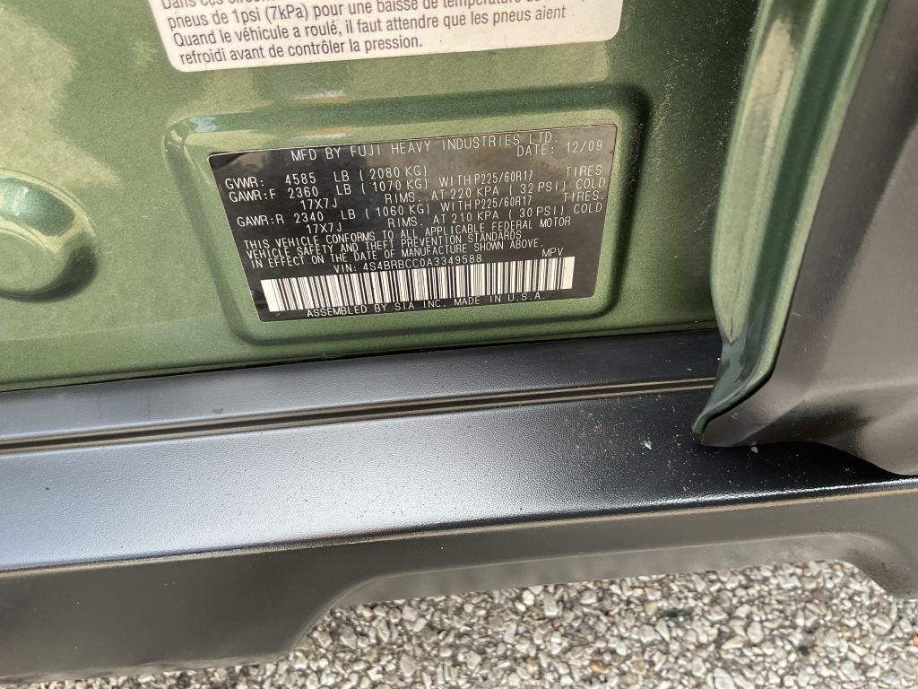 2010 Subaru Outback Image 38