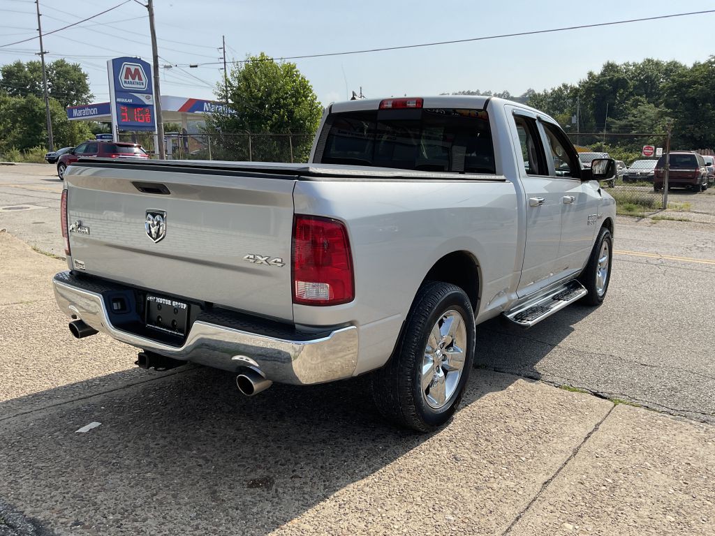 2015 RAM 1500 Image 3
