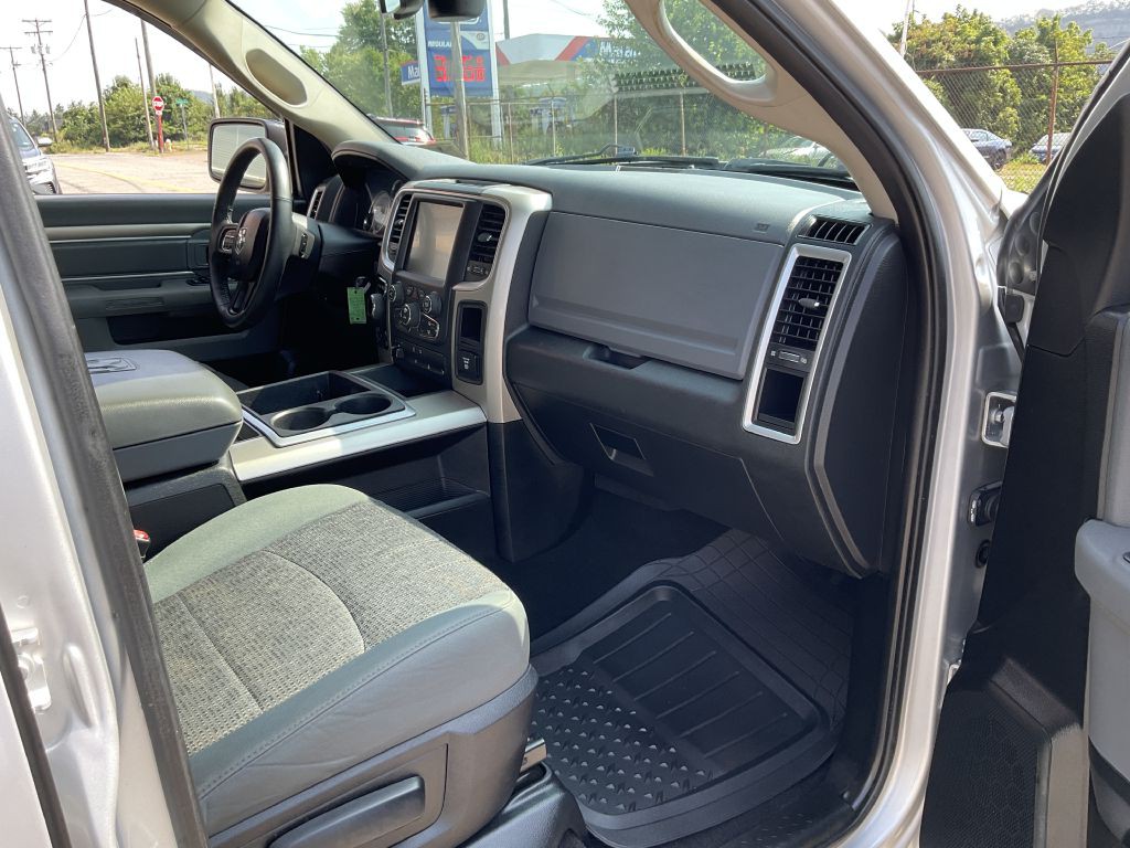 2015 RAM 1500 Image 18