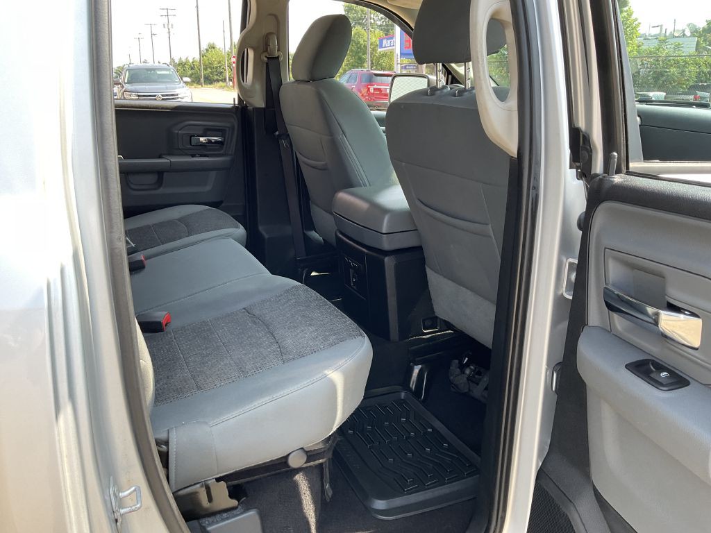 2015 RAM 1500 Image 24